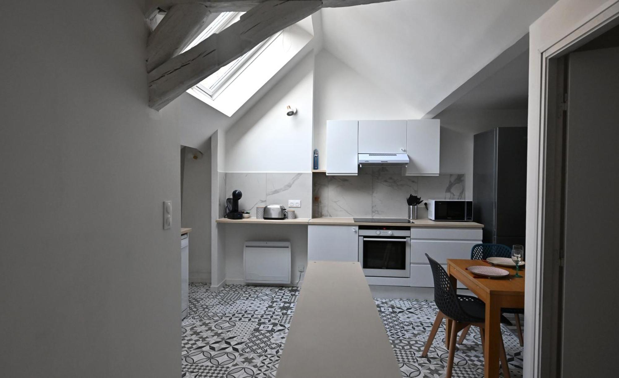 3 Appartements Premium Au Pied De La Cathedrale - Hypercentre Sens Kültér fotó
